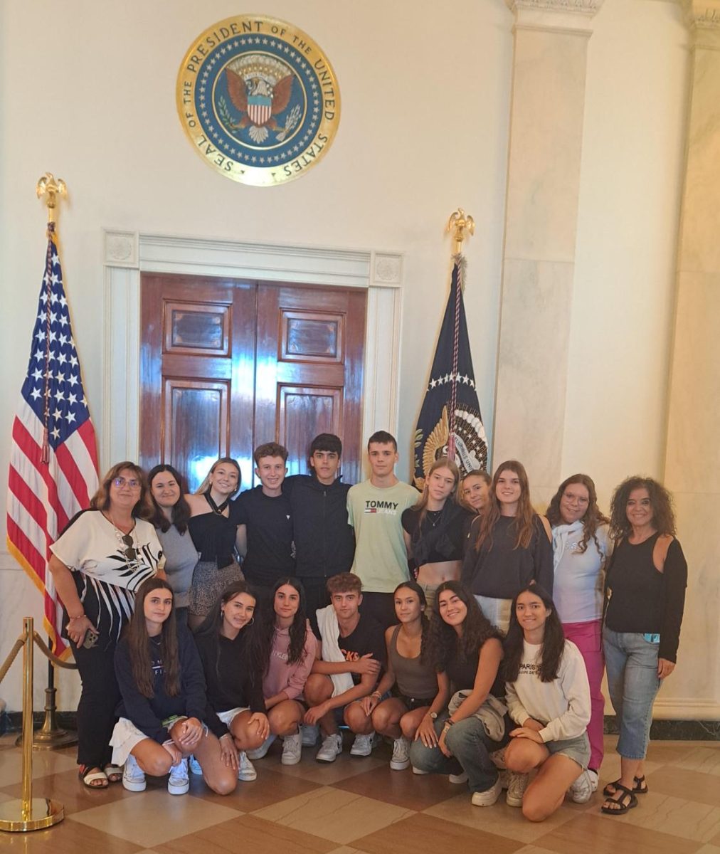 Spanish exchange students on an excursion to DC